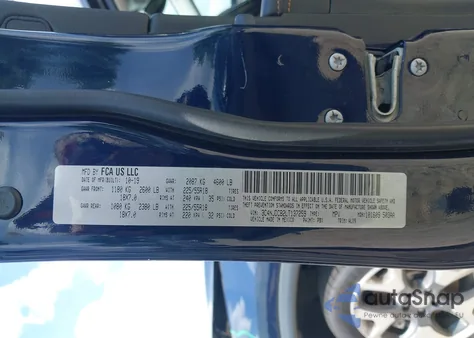 2020 Jeep Compass Limited 4X4 из США, поврежденный, VIN 3C4NJDCB2LT137259